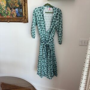 Victoria Duke Long Sleeve Dress